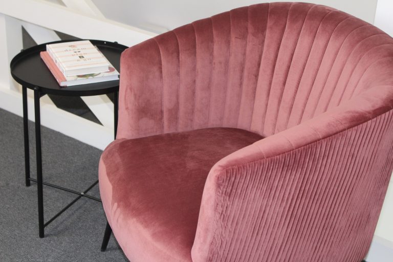 Perla Chair Velvet Fluted Back